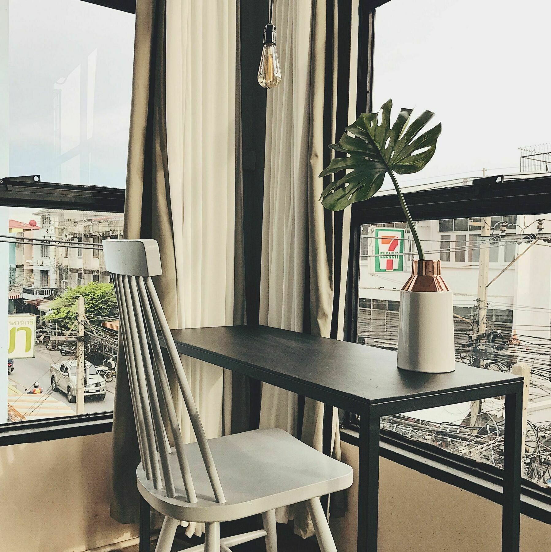 Хостел Beige Poshtels + Netflix Бангкок Экстерьер фото